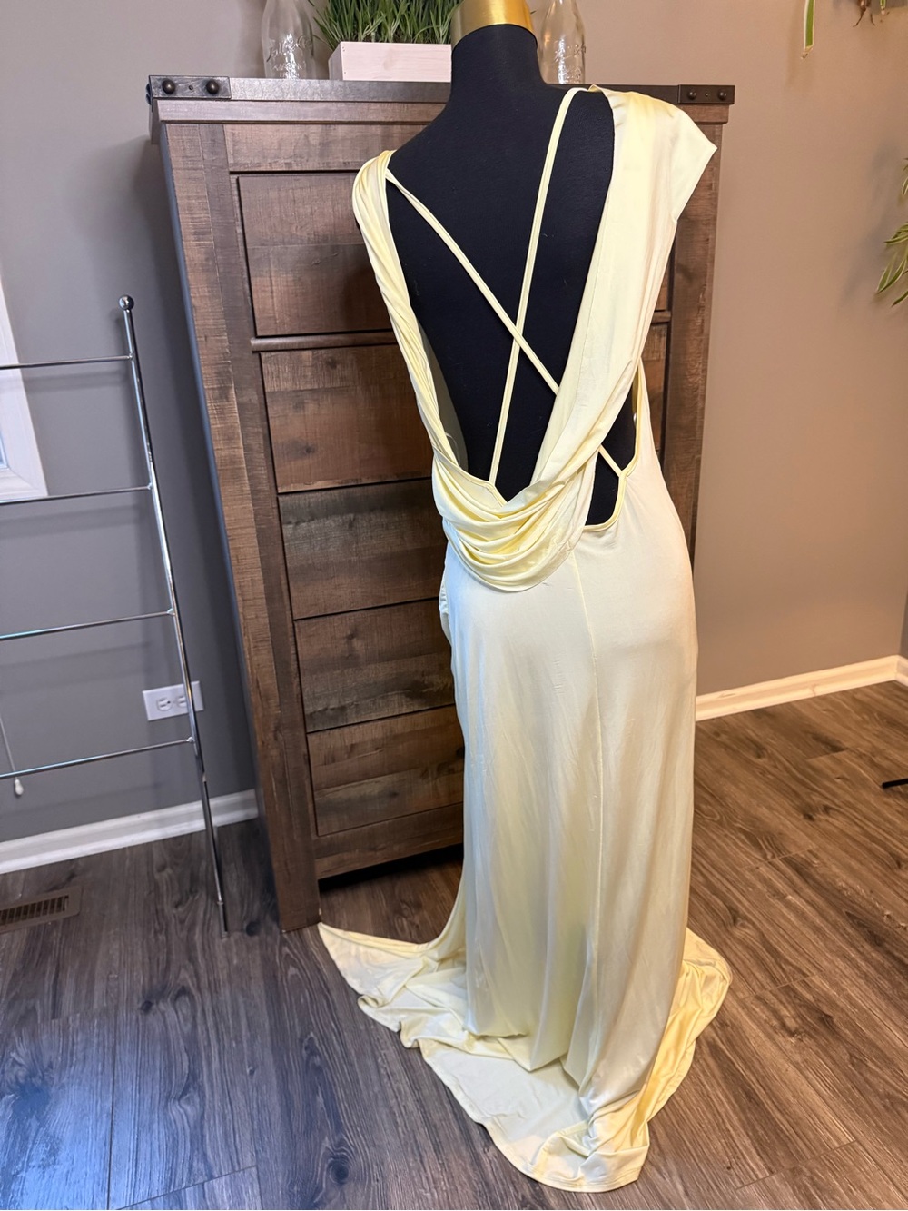 Free People Yellow Maxi Dress Size L NWT Open Back Ruched Flawed Read - Picture 3 of 16
